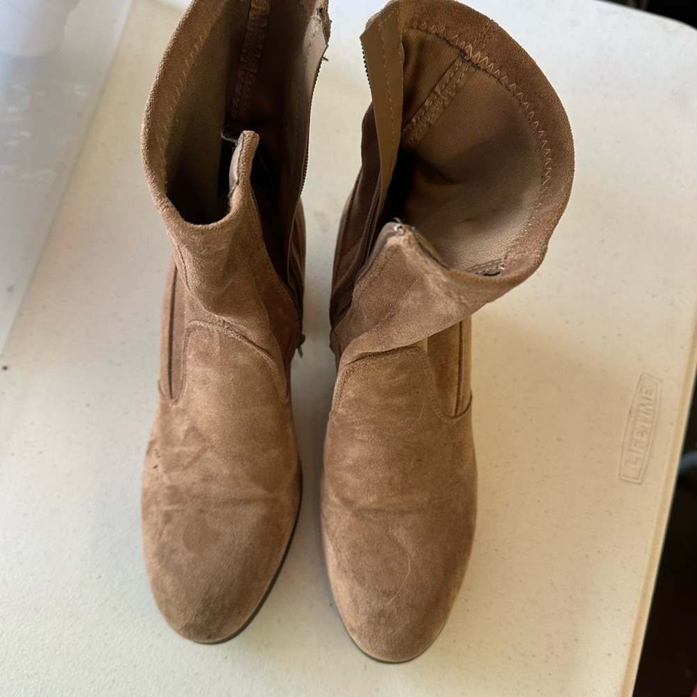 Pierre Dumas Tan Ankle Booties Suede